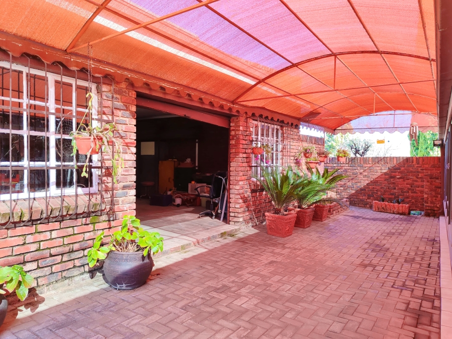 3 Bedroom Property for Sale in Vaal Park North West